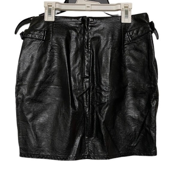 H&M Divided Faux Leather Side Buckle Mini Skirt-Size 8 - Picture 1 of 9